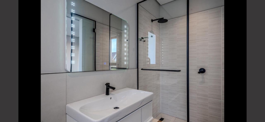 4 Bedroom Property for Sale in Pearl Valley at Val de Vie Western Cape